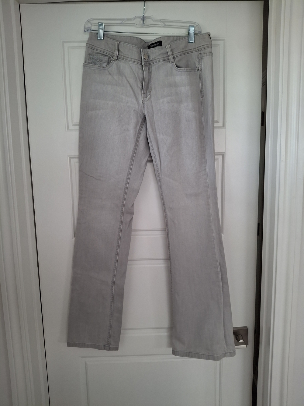 WHBM Noir Grey Embellished Flare Bootleg Jeans Size 6 Regular